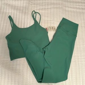 Green work out set